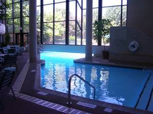 Web-holiday_inn_austin_northwest_arboretum_45083_5_08262006_1908542823_500