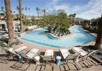 Tn-t13752_pool_01_f