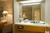 Sherwood Inn and Suites Lake Oswego::Expedia