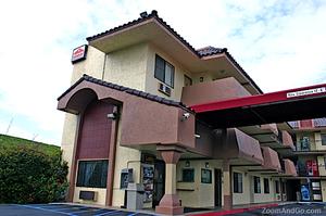 Ramada Limited Suites San Diego Bay::ZoomAndGo