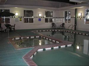 Web-3573597-hotels_and_accommodations-west_yellowstone