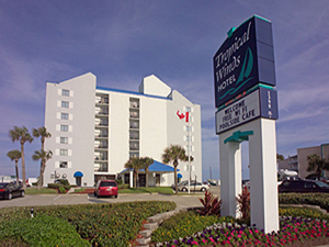 Tropical Winds Oceanfront Resort::Orbitz