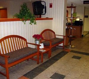 Hampton Inn Milwaukee-Northwest::Travelocity.com