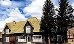 Twin Pines Lodge And Cabins