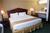 Holiday Inn Express Hotel & Suites::Priceline.com