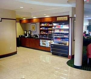 Courtyard by Marriott Kansas City Shawnee::Expedia