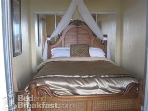 Turtle Beach Resort::BedAndBreakfast.com
