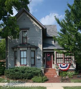 Victorian Rose Garden::BedAndBreakfast.com