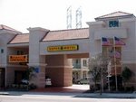 Super 8 Motel - Hollywood, CA