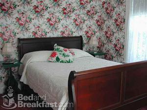 Lake View Cottage Bed and Breakfast::BedAndBreakfast.com