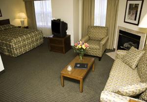 Web-evt_3858-suite-3