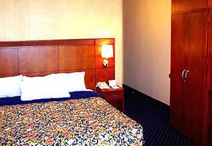 Courtyard by Marriott Stamford Downtown::Hotels.com