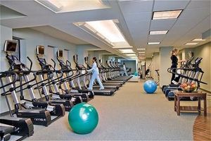 Radisson Plaza Warwick Hotel Philadelphia::Travelocity.com