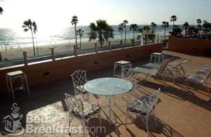 Doryman's Oceanfront Inn::BedAndBreakfast.com