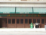 Lyon's Pub