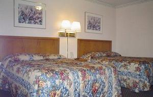Web-towpath_motel_53904_3_12212006_1512019537_500