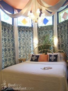Aaron's Gate Country Getaway::BedAndBreakfast.com