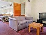 Days Inn & Suites Columbia::Yahoo! Travel