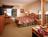 Sportsmen's Lodge::Expedia