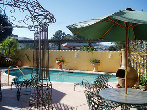 Vineyard Inn Hotel::Odram1950 - Flickr