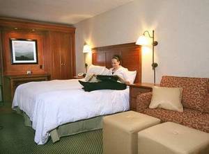 Hampton Inn Charlottesvle::Travelocity.com