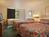 Super 8 Motel - Alton::Orbitz