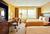 Doubletree Club Hotel Orange County Airport::Expedia