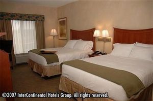Holiday Inn Express Suites Auburn Hills::Travelocity.com