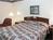 La Quinta Inn Grove City::Priceline.com