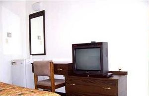 Economy Inn Willows::Travelocity.com