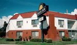 Palms Courtyard Inn