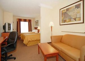 Comfort Suites-Cincinnati Airport::Travelocity.com