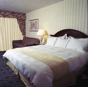 Web-fat_rhcc-rooms-1