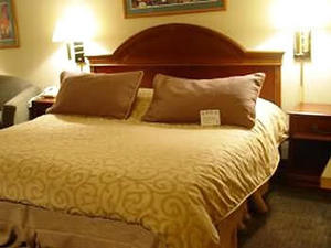 Best Western Midway Hotel::Travelocity.com