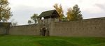 Tn-300px-fort_de_chartres-front_curtain_and_gatehouse