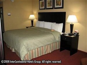 Holiday Inn Martinsburg::Travelocity.com
