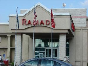 Web-3601595-ramada_inn-hammond