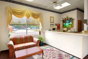 Web-evt_burg-lobby-1