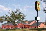 Super 8 Motel - Red Oak