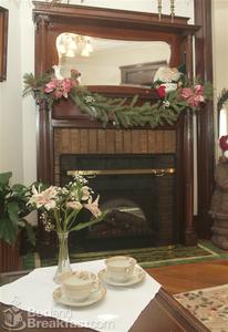 J Palen House::BedAndBreakfast.com