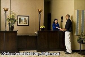 Holiday Inn Exp Stes Chippewa::Travelocity.com