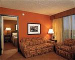 Tn-009628_suite_01_f
