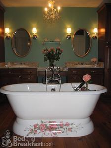 Webb House Bed & Breakfast::BedAndBreakfast.com