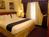 Holiday Inn Express Suites Airport::Orbitz