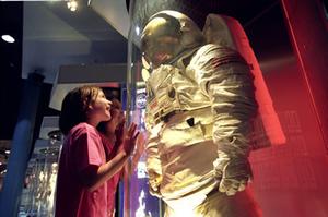 Web-spacesuit