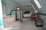 Strawtown Inn::BedAndBreakfast.com
