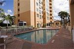 Tn-r84805_pool_02_f