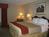 Holiday Inn Express Hotel Suites::ProfessionalTravelGuide.com