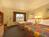 Days Inn Visalia/Sequoia Gateway::Travelocity.com