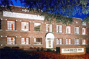 Claussens Inn::Expedia